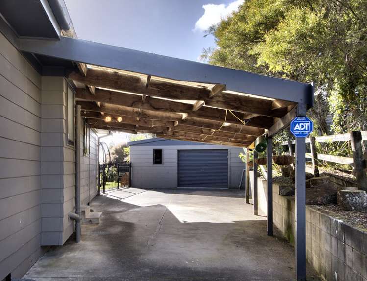 93 Solar Road Glen Eden_6