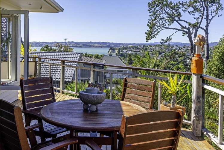 17 Beach Road Mellons Bay_5