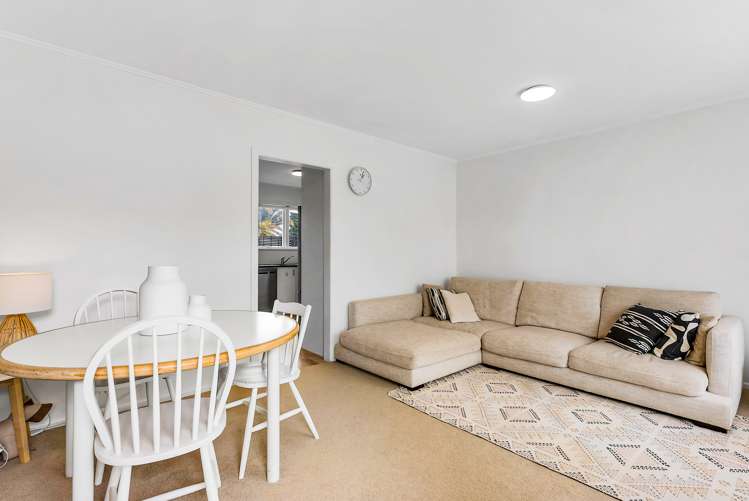 2/102 Victoria Street Onehunga_1