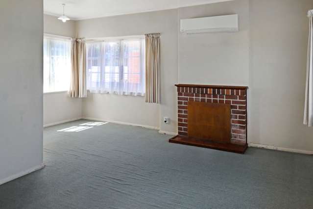 215 Knights Road Lower Hutt_2