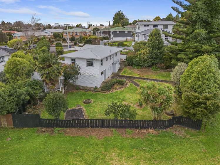 1 Kingsway Crescent_2