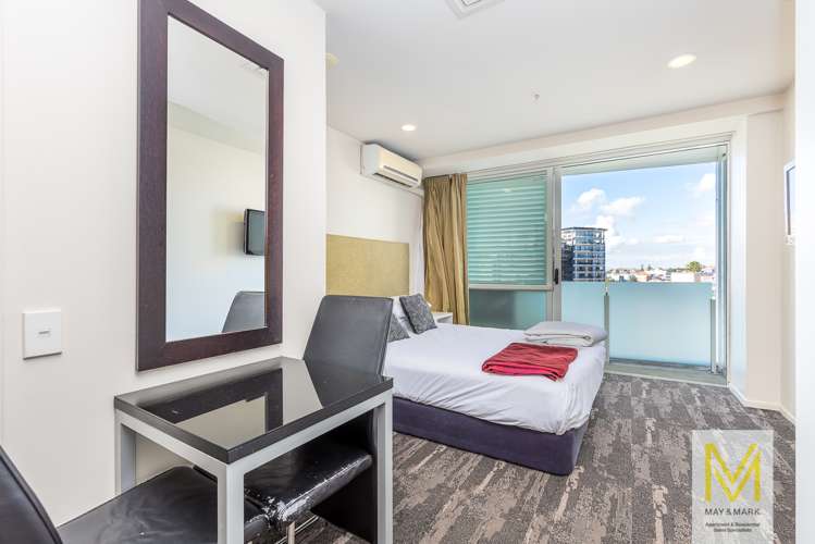 1319/10 Waterloo Quadrant Auckland Central_6