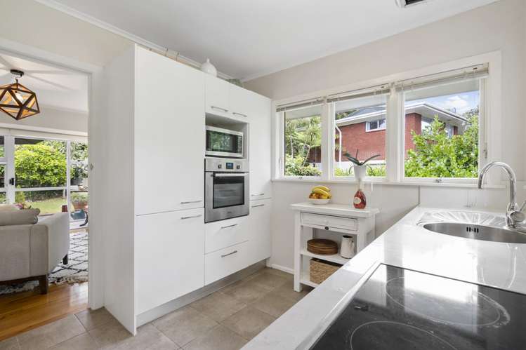 1/20 Saint Peters Street Northcote_5