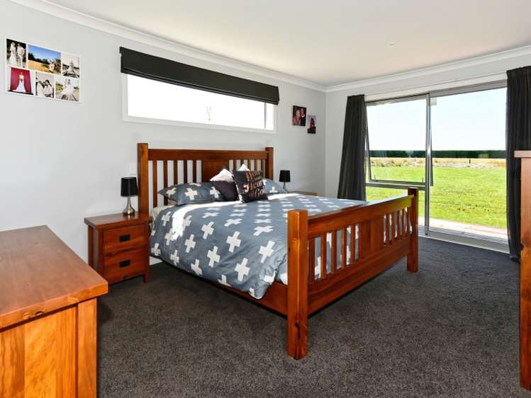 34 Whitcombe Place Darfield_10