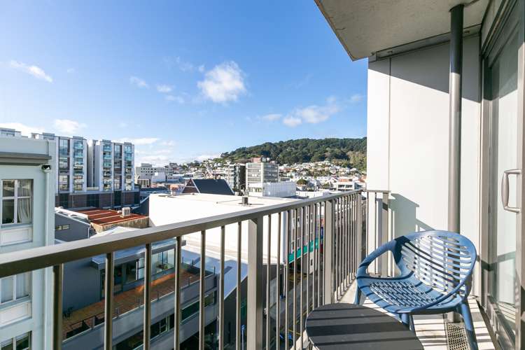 62/13 College Street Te Aro_6