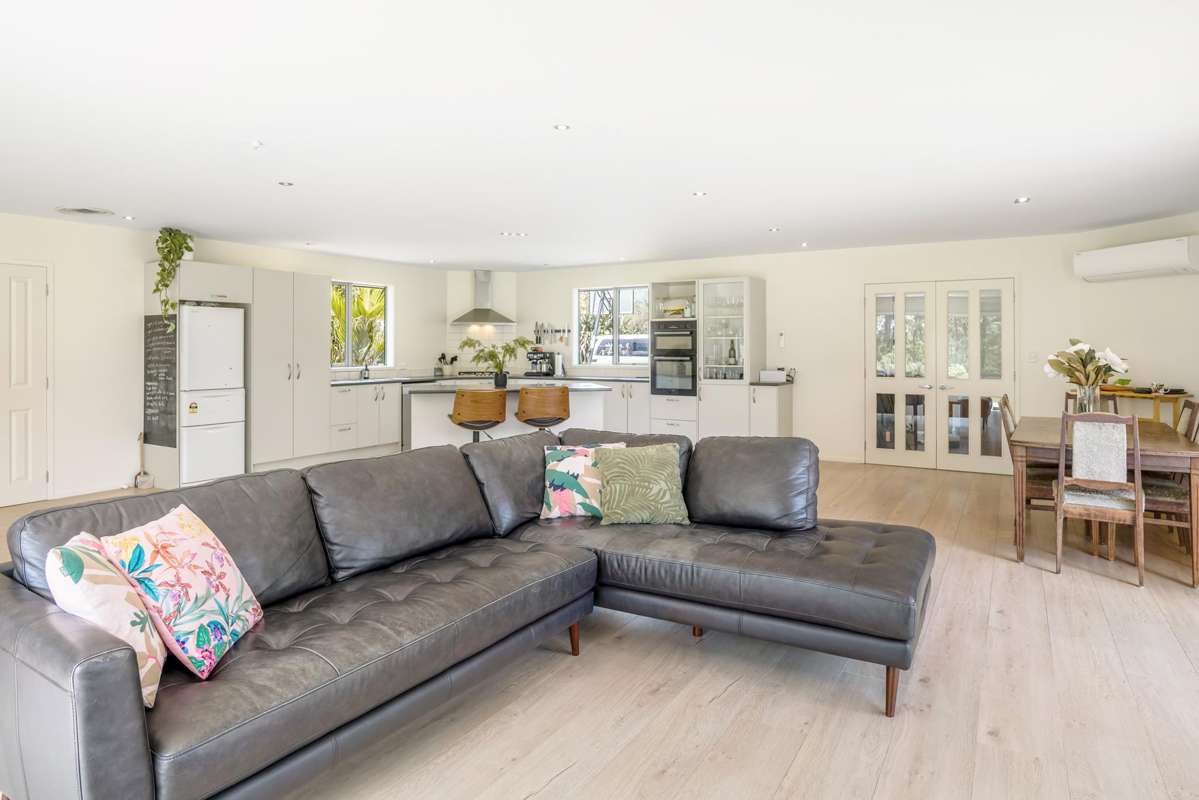 111 Riverstream Drive_5