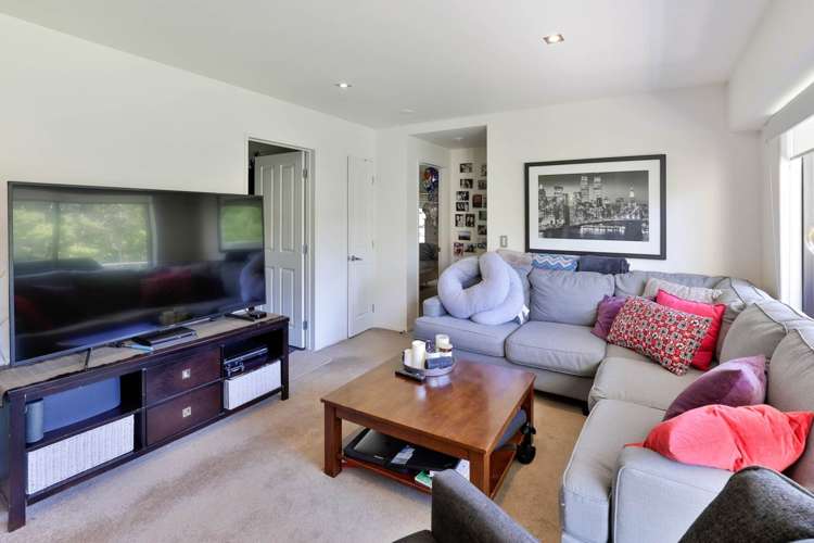 2/7 The Avenue Albany_2