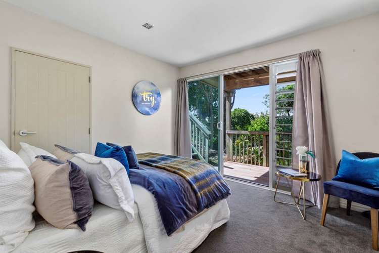 1 Paterson Mews Browns Bay_11