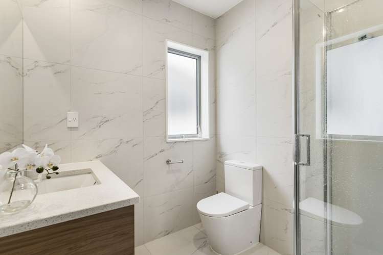 163 Bonair Crescent Silverdale_17