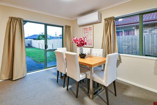 10 Rock Daisy Crescent Mangere_4