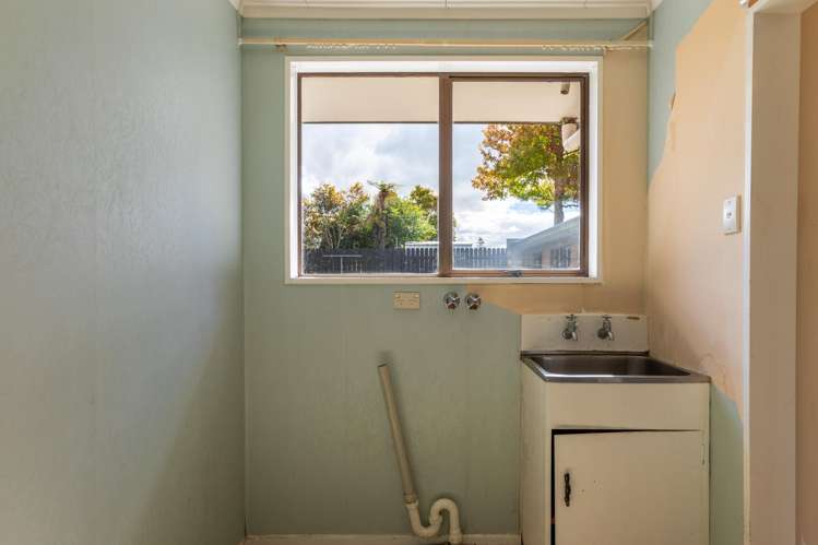 119 Guy Street Dannevirke_18