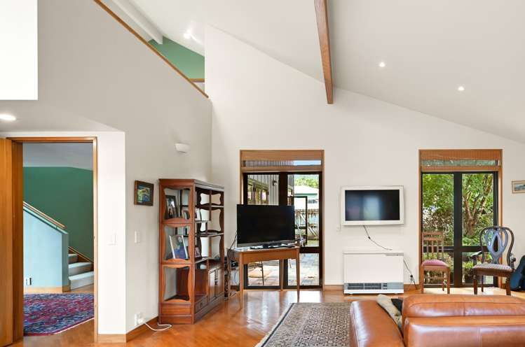 243 Dey Street Hamilton East_8