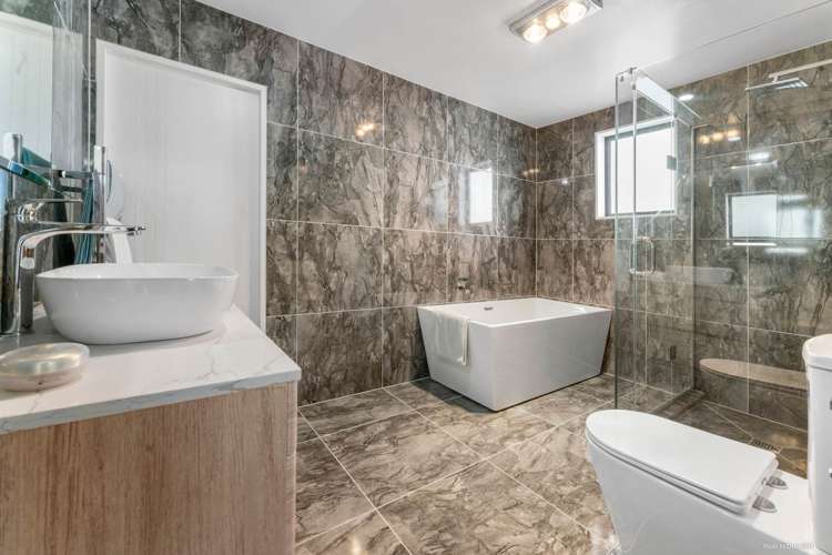 32 Cooladawson Drive Flat Bush_14