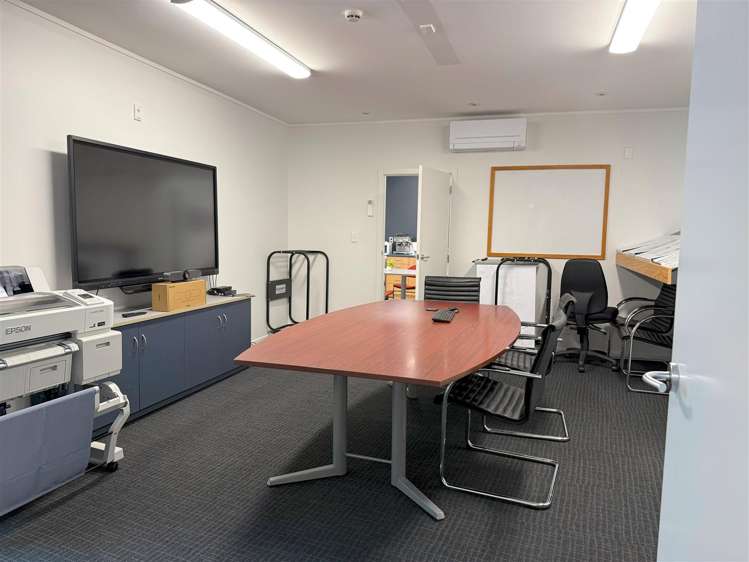 Unit 5, 69 Kaiwharawhara Road Kaiwharawhara_4