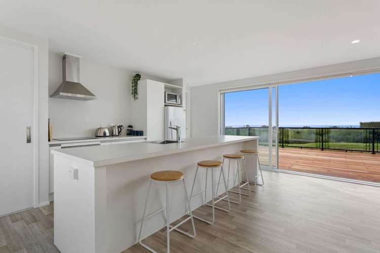24 Rawinia Place Te Kaha_27