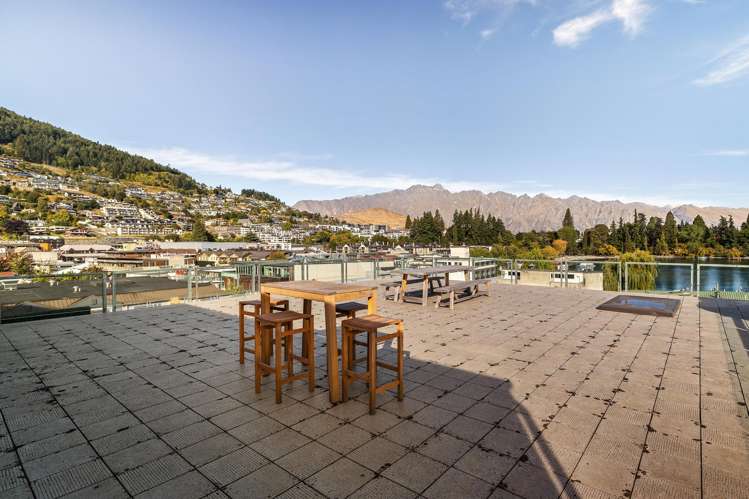 53 - 57 Shotover Street Queenstown_4