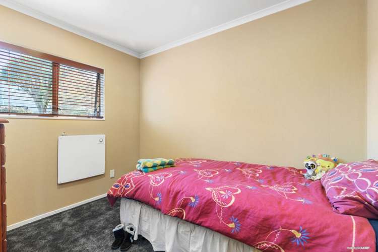 2 Kauri Lane Red Hill_13