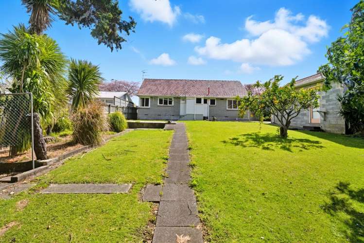 14 Slade Street Greerton_12