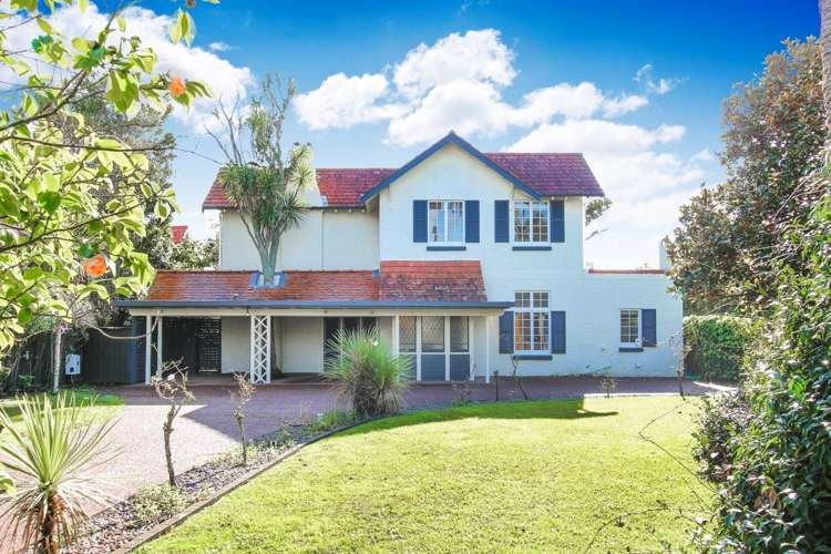 256 Lake Road Hauraki_0