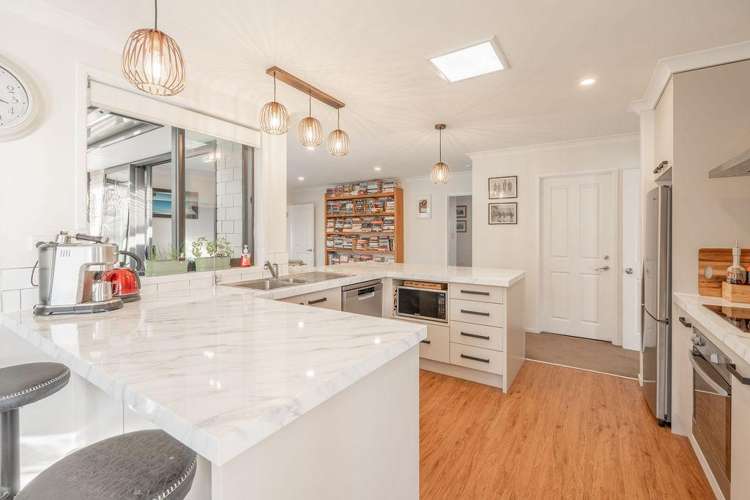274 Ballintoy Park Drive Welcome Bay_5