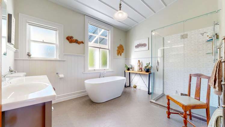 107 Victoria Street Thames_16