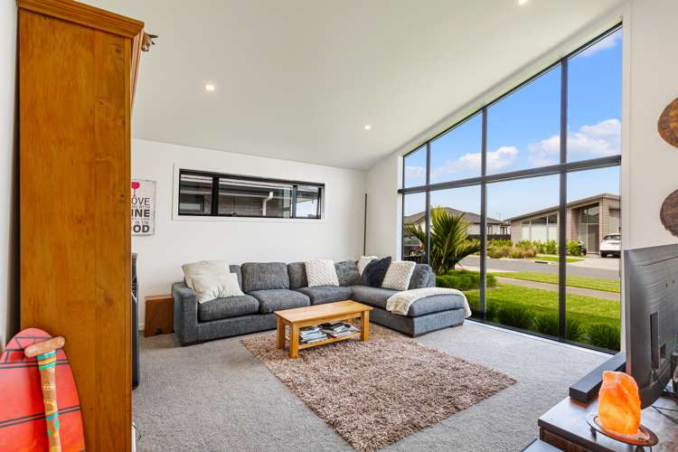 61 Siren Street Wainui_8