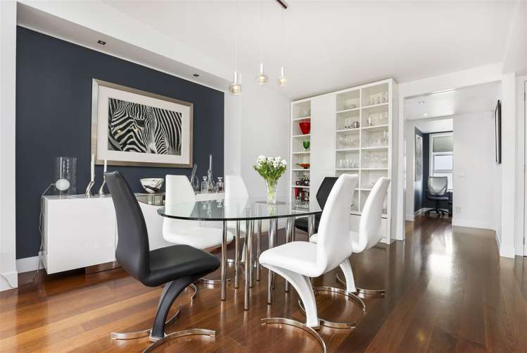 169 Lake Crescent Hamilton Lake_5