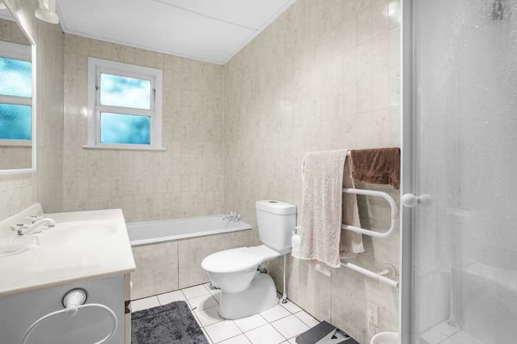 10 Sheehy Grove Wainuiomata_17