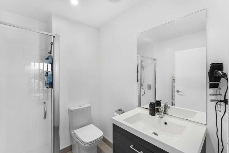 212/8 Thompson Park Road Mount Wellington_9