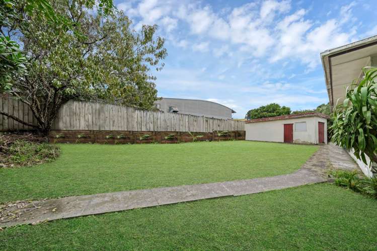 64 Fisher Crescent Otara_17