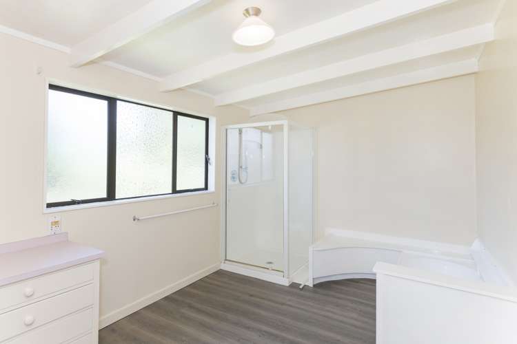 204 Rutene Road Kaiti_16