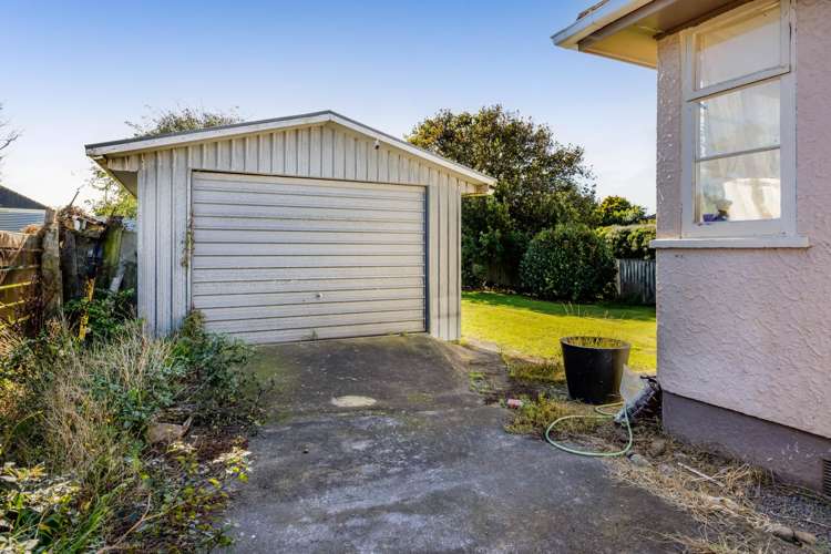 10 Acourt Street Hawera_18