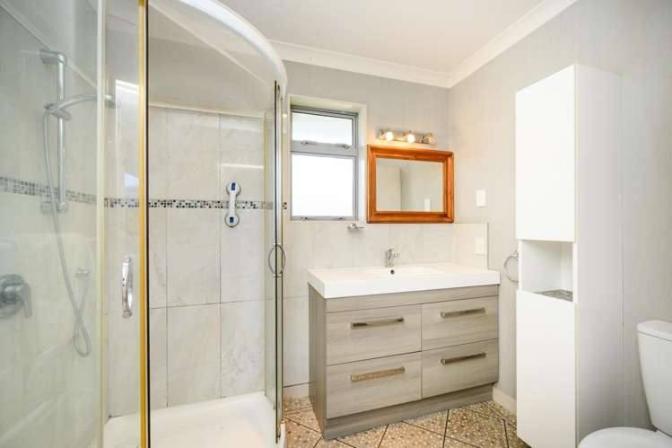 2 Ursula Drive Feilding_9