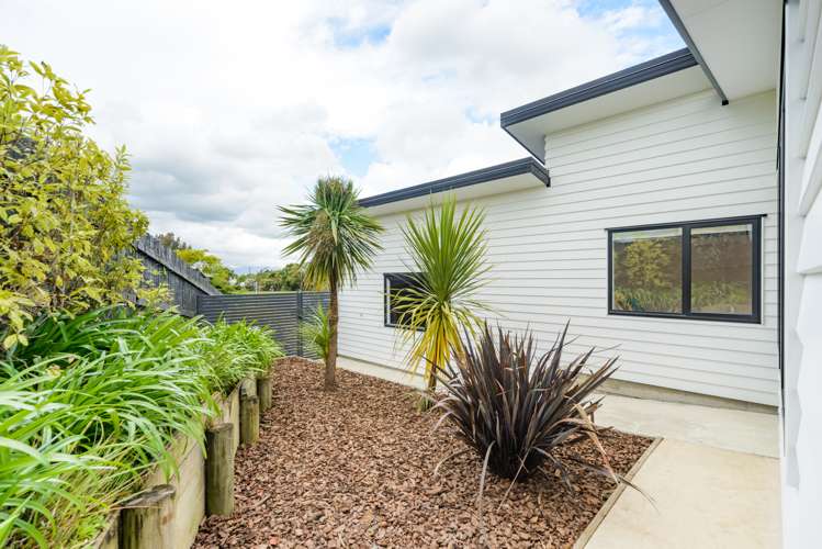 1c Hillview Place Feilding_24