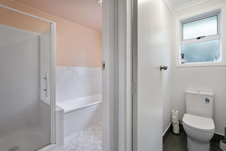 10 Whitby Place Westown_18