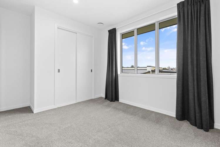 27 Saddle Terrace 11385_11