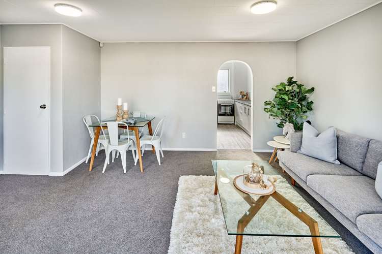 8f Montgomery Crescent Clouston Park_5