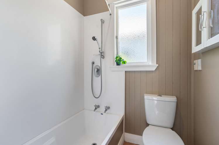 9 Bracken Street Petone_19