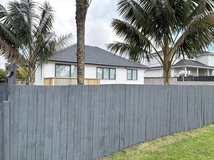 9 Grainger Road Te Atatu South_21