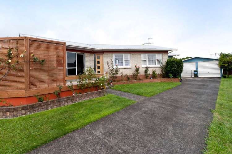 35 Landscape Road Pukekohe_0