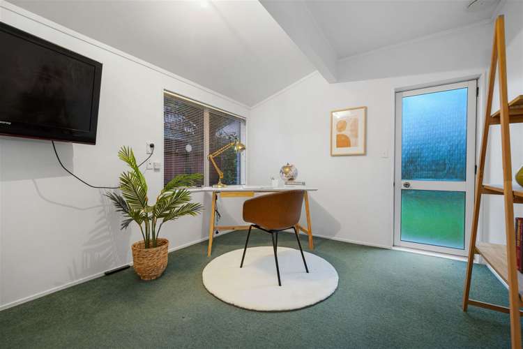 8 Moreland Avenue Pukete_16