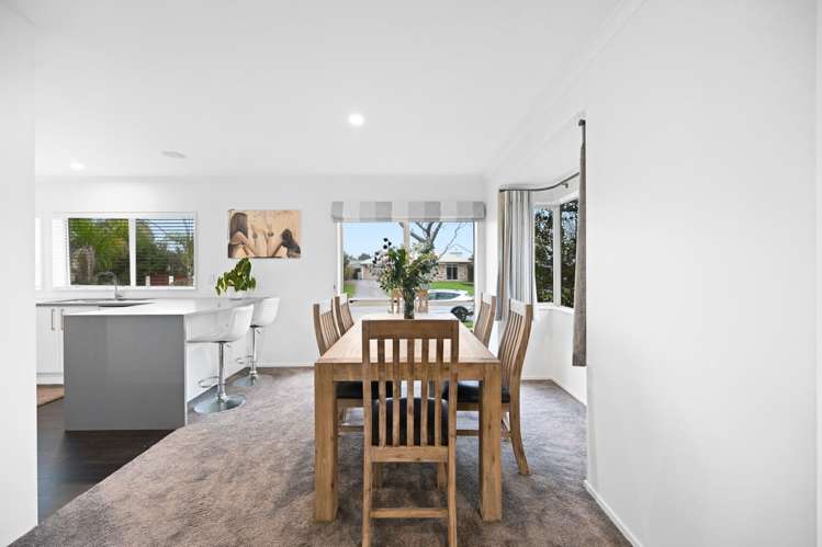 18 Ballantrae Place_4