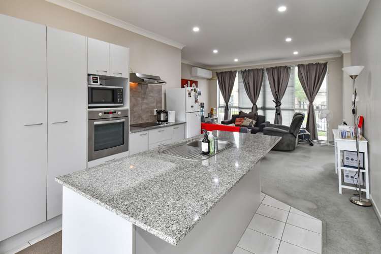 11 Manchester Drive Flat Bush_1