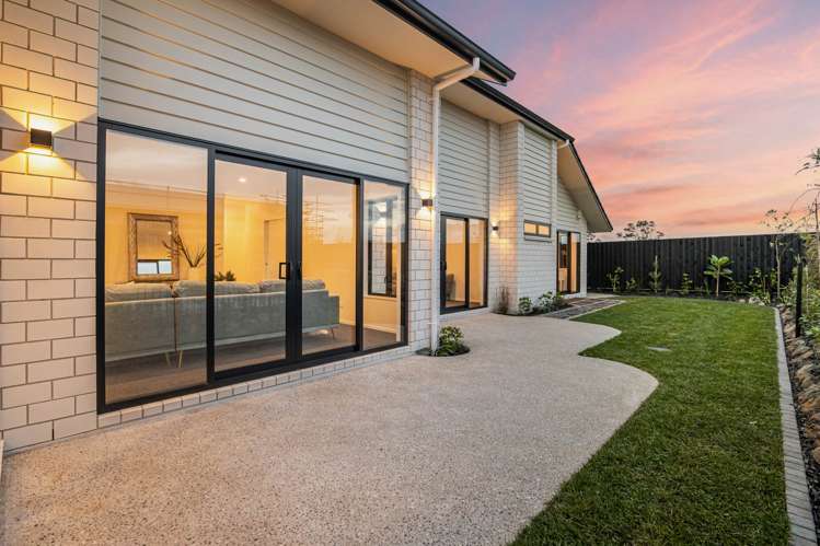 91 Parish Drive_3