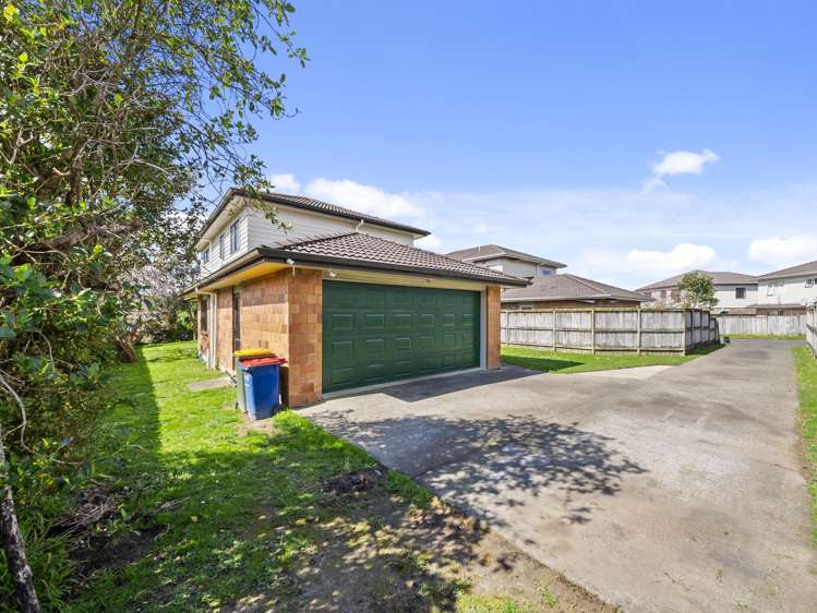 33 Riverglade Parkway Te Atatu South_5