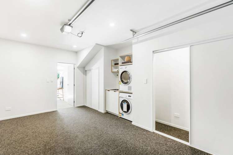 10/2 Moor Avenue Te Atatu Peninsula_12