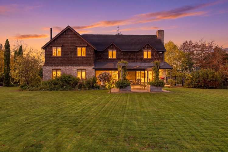 313 Plaskett Road Fernside_19