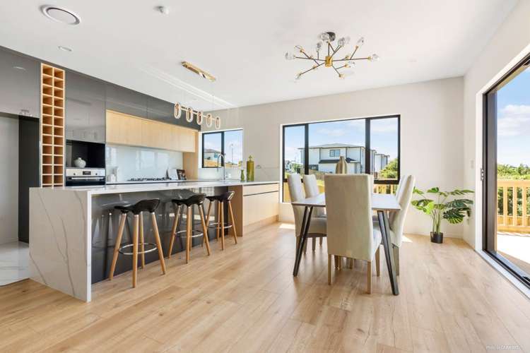 22 Castlebane Drive Flat Bush_6