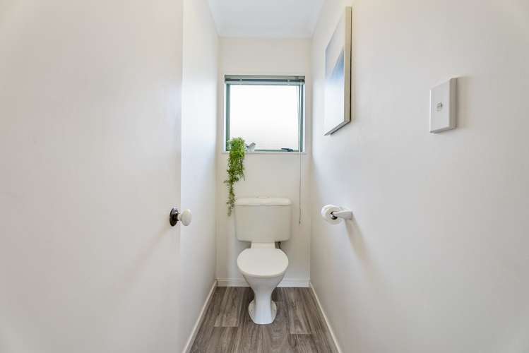 1/919 Whangaparaoa Road Manly_12