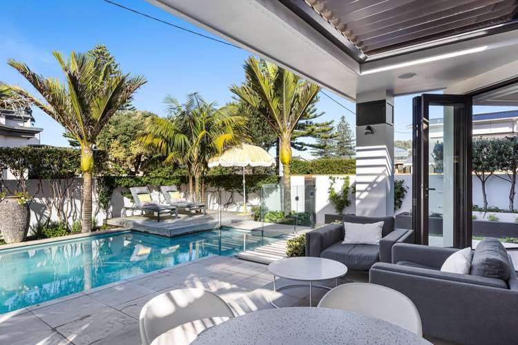 361 Hibiscus Coast Highway Orewa_23